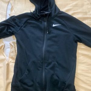 Nike zip up sweater. Mens Medium. Black